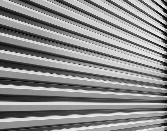 Contrasting lines