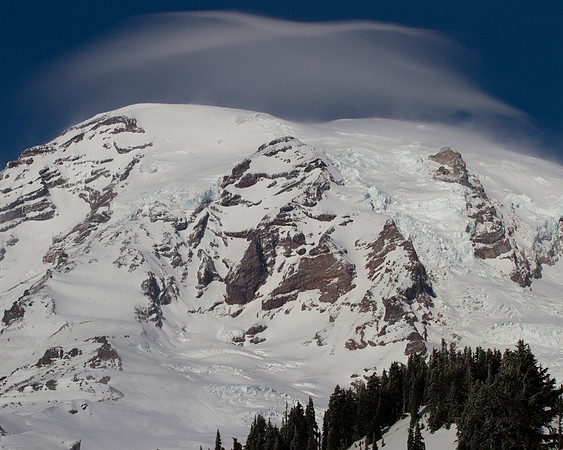 Lenticular cloud-Mt. Rainier